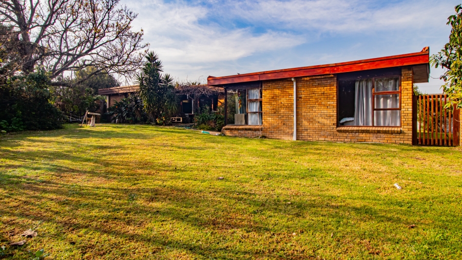 4 Bedroom Property for Sale in Table View Western Cape